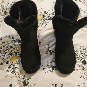 Skechers Slip Ins Black Fur-Lined Winter Boots